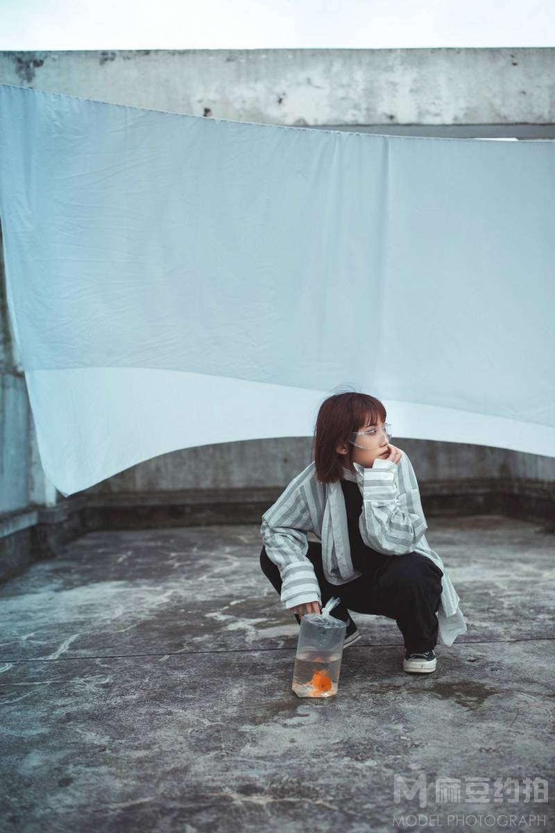 情绪模特