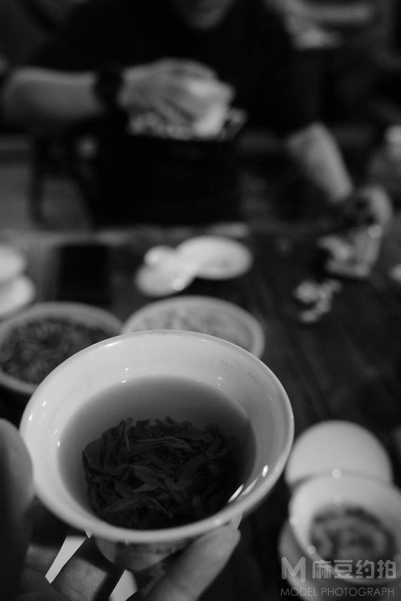 黑白模特