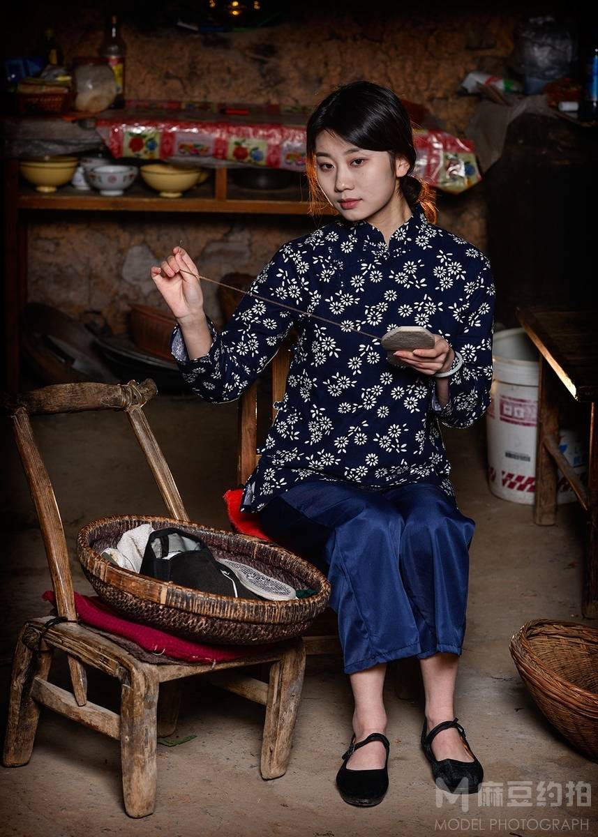 情绪模特