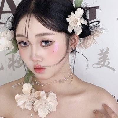 妆容模特