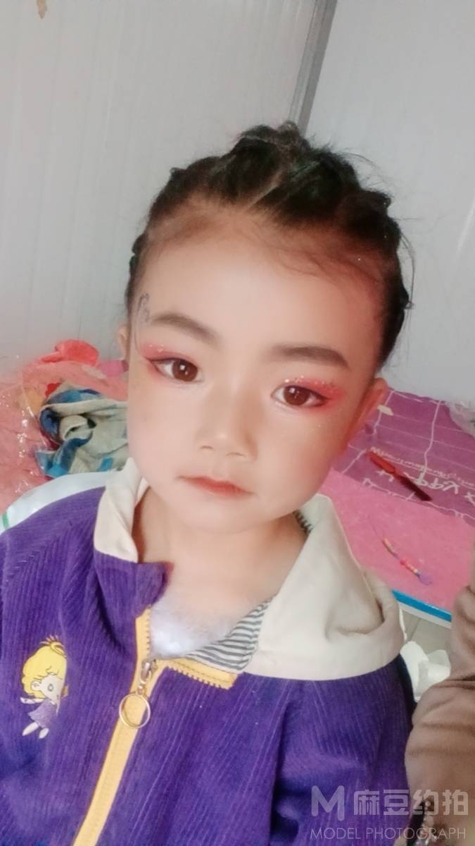 民国模特