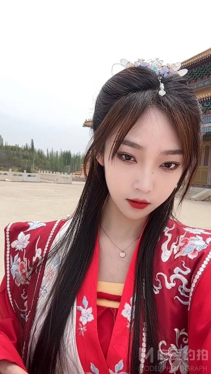 妆容模特