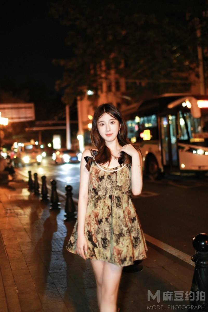 夜景模特