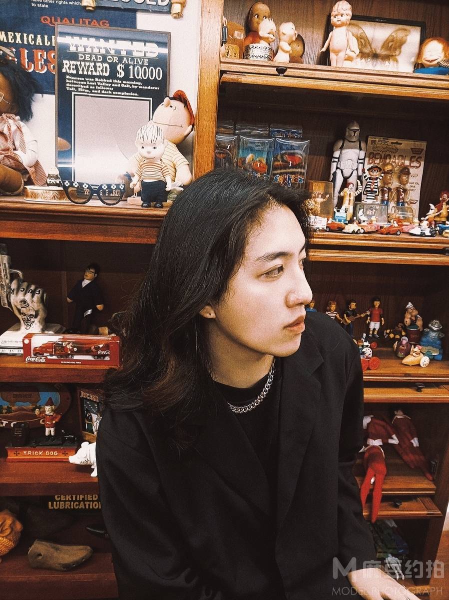 黑白模特
