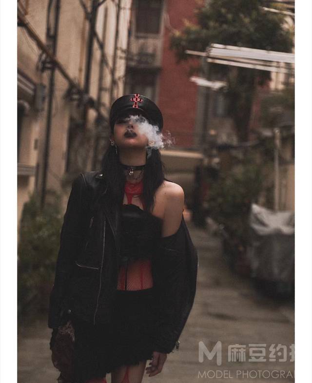 暗黑模特