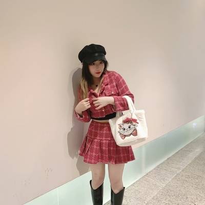黑白模特
