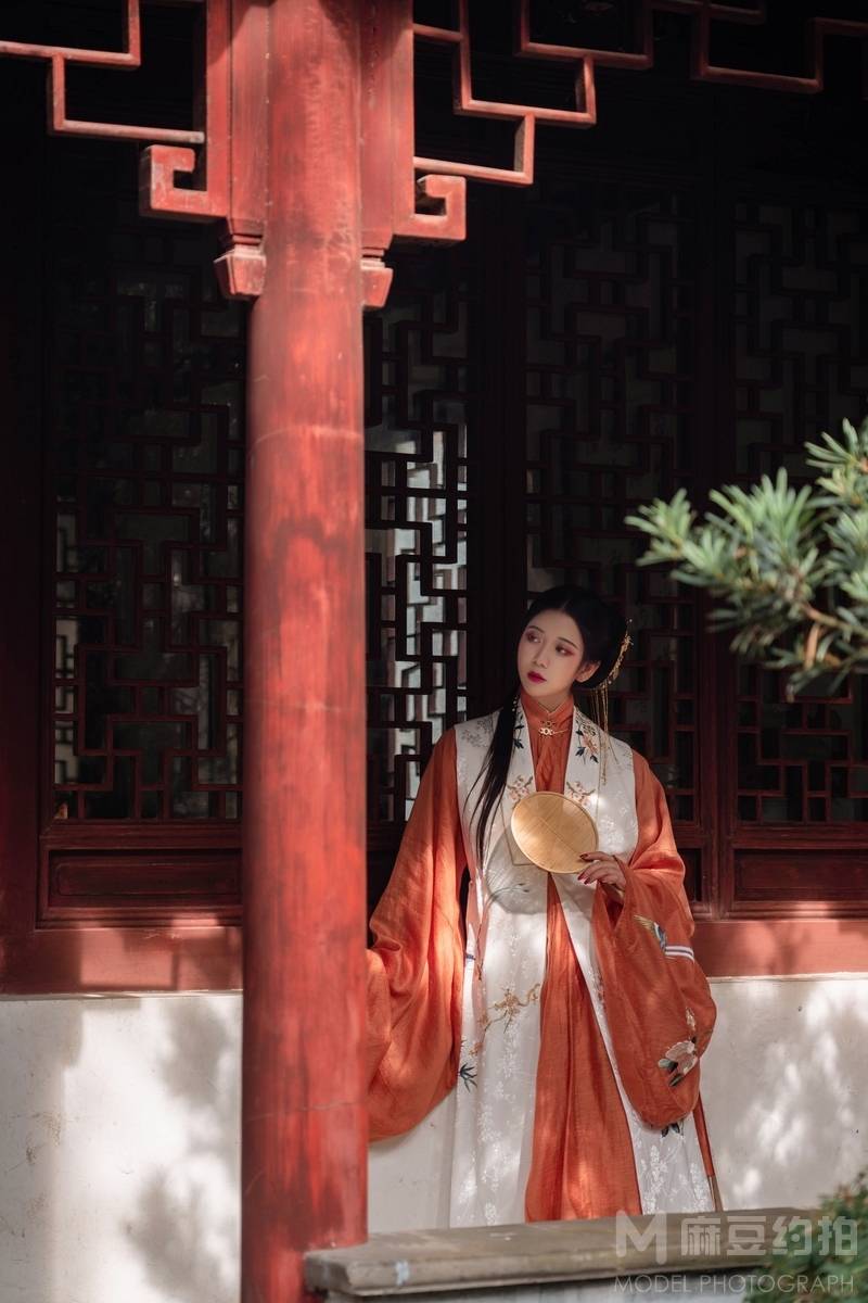汉服模特