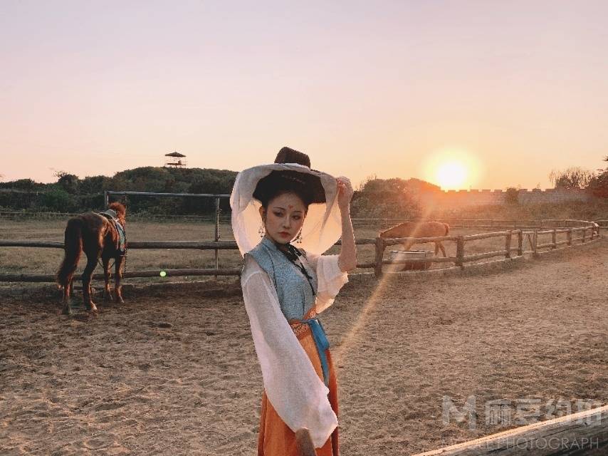 汉服模特