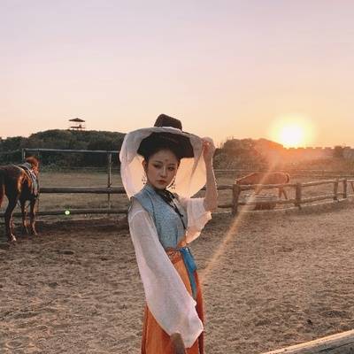 汉服模特