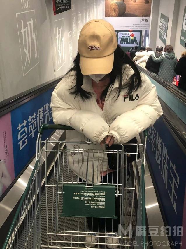 纪实模特
