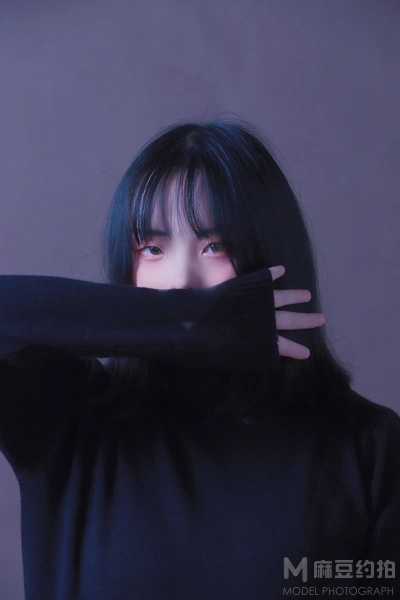 黑白模特