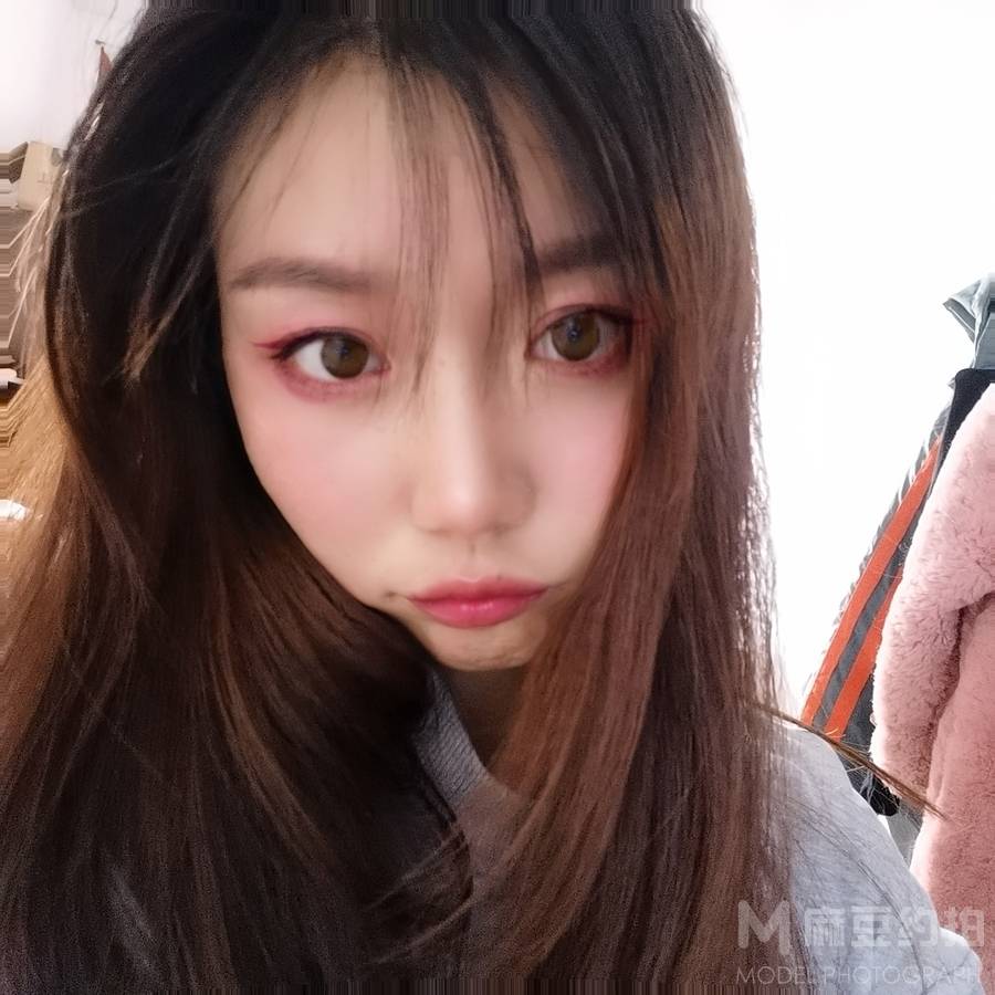 清新模特