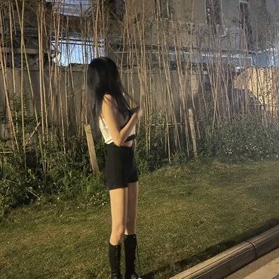 黑白模特