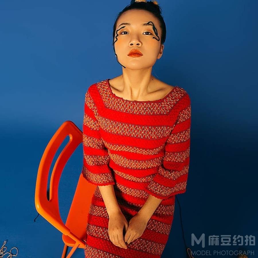 情绪模特