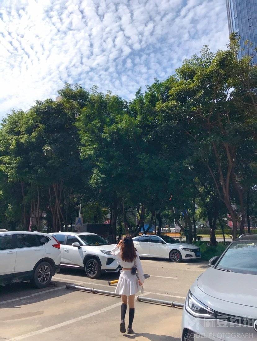 校园模特