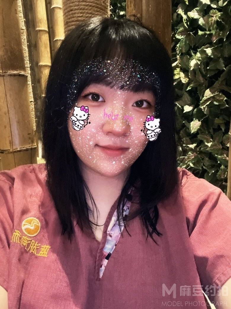 妆容模特
