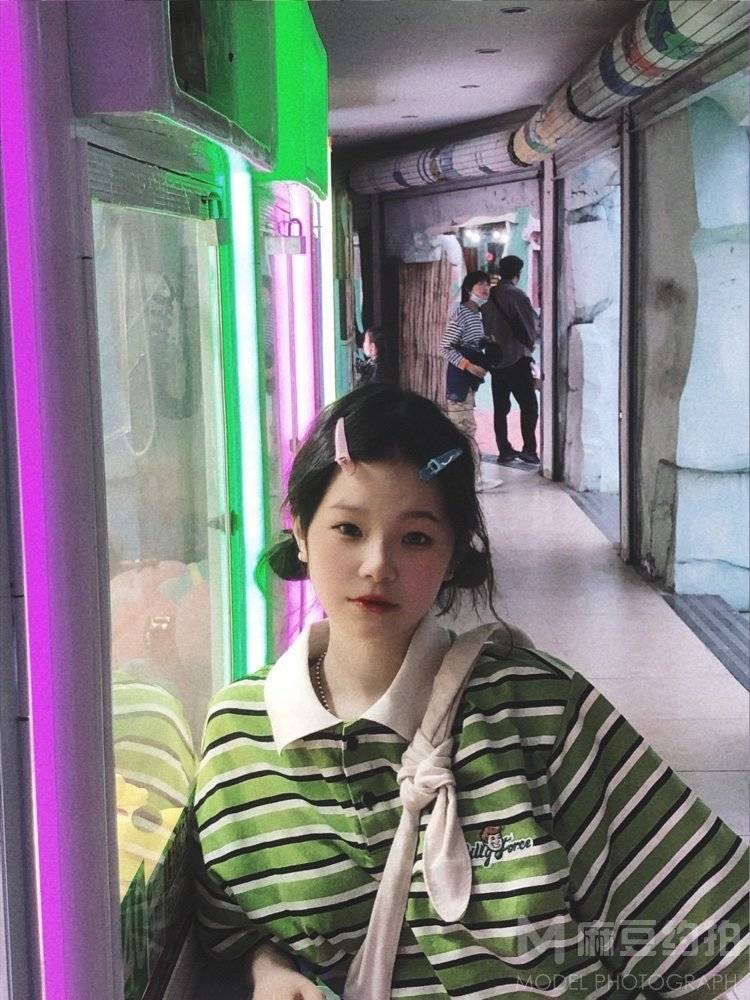 校园模特