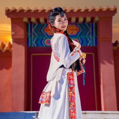 汉服模特