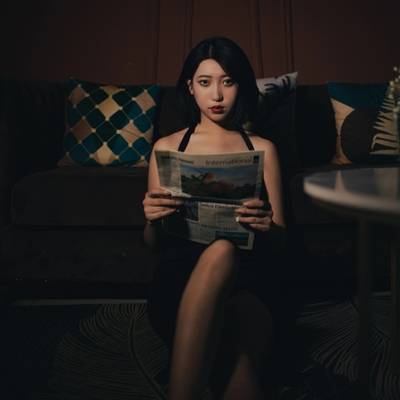 情绪模特