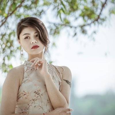 情绪模特