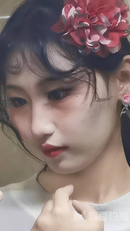 妆容模特