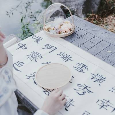 汉服模特