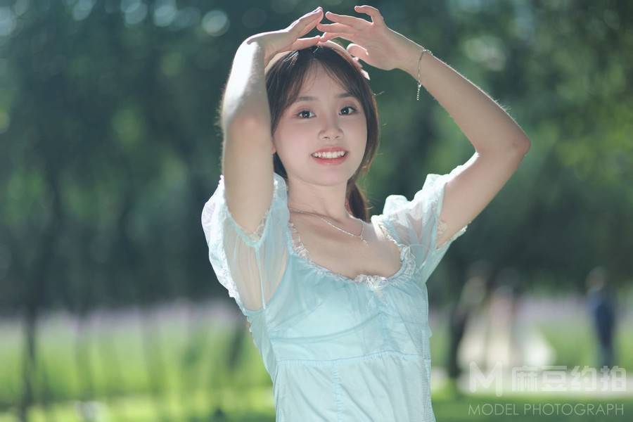 清新模特