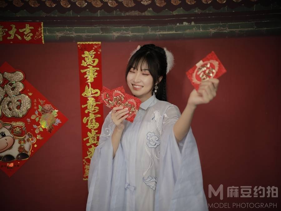 汉服模特