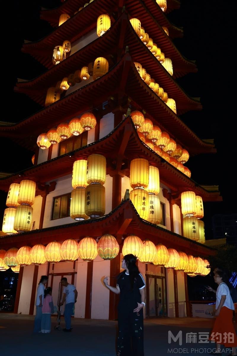夜景模特