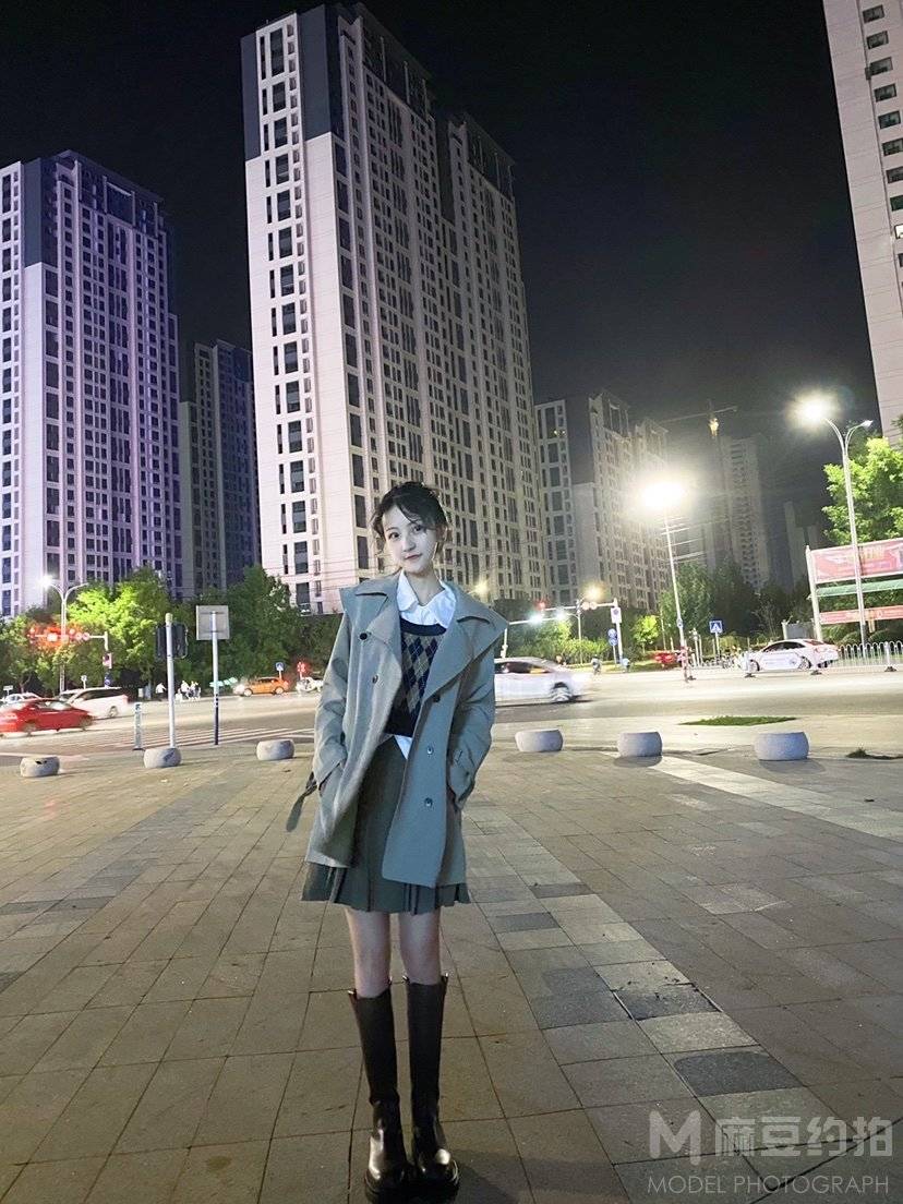 校园模特