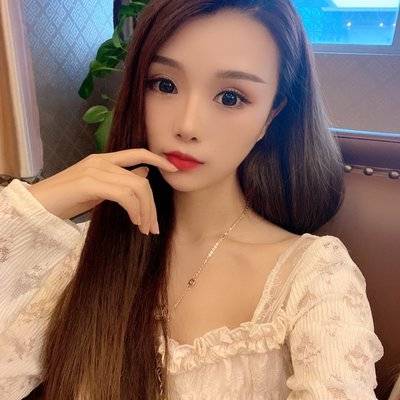黑白模特