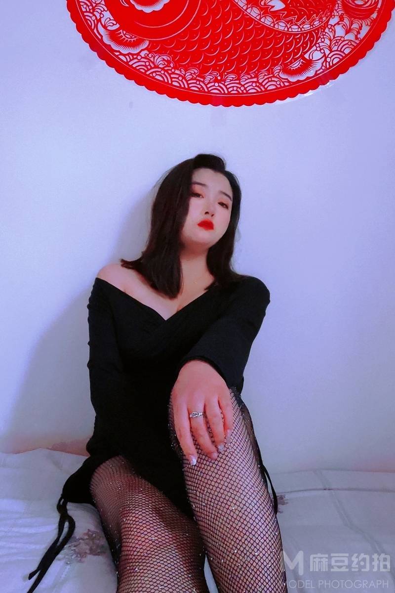 黑白模特