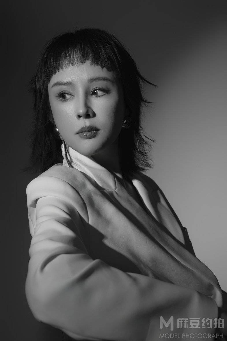 黑白模特