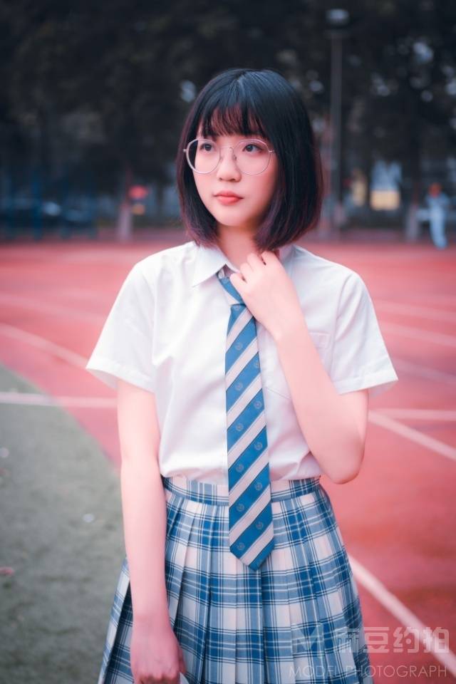 校园模特
