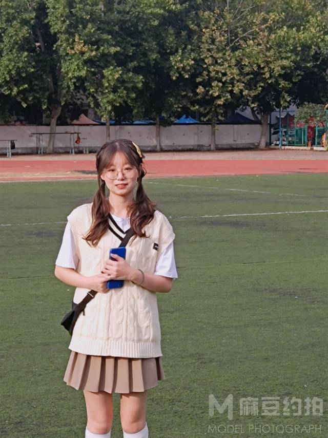 校园模特