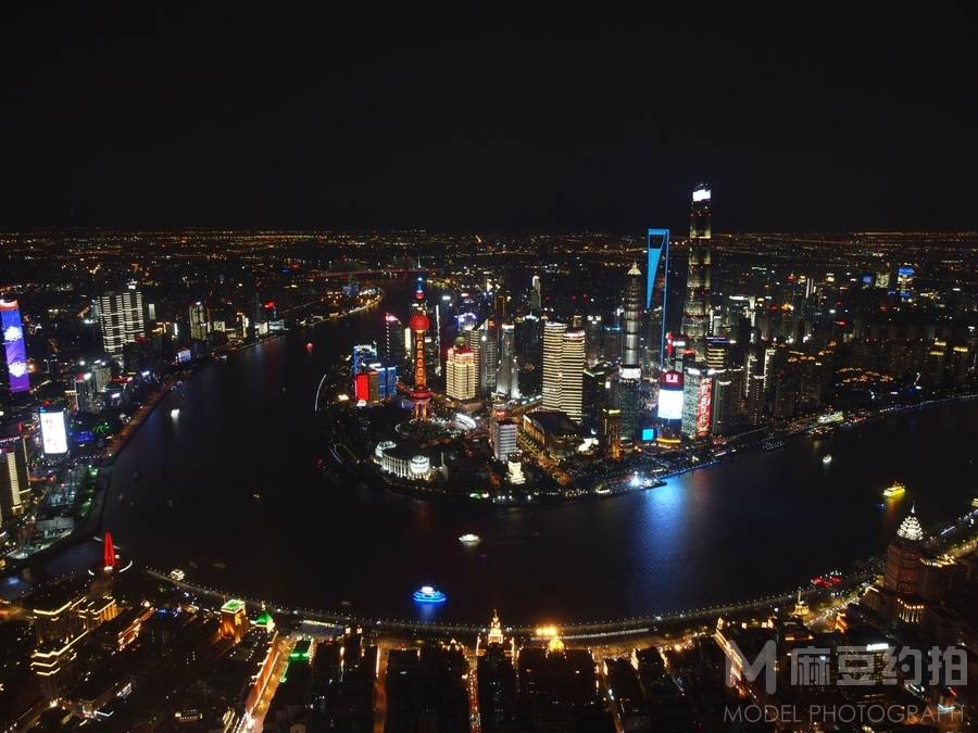 夜景模特