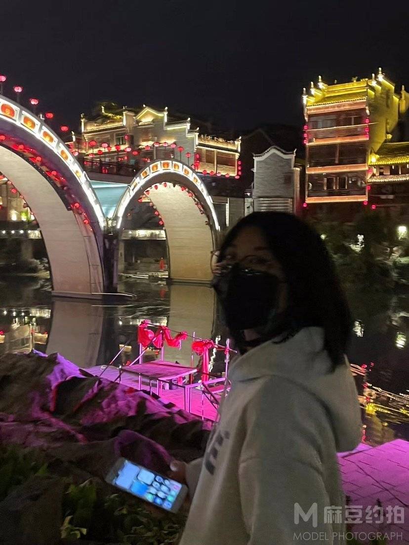 夜景模特