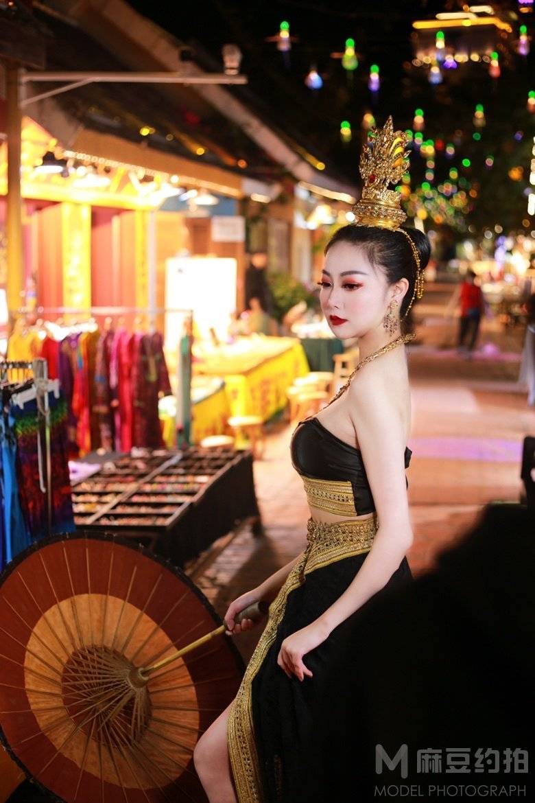 妆容模特