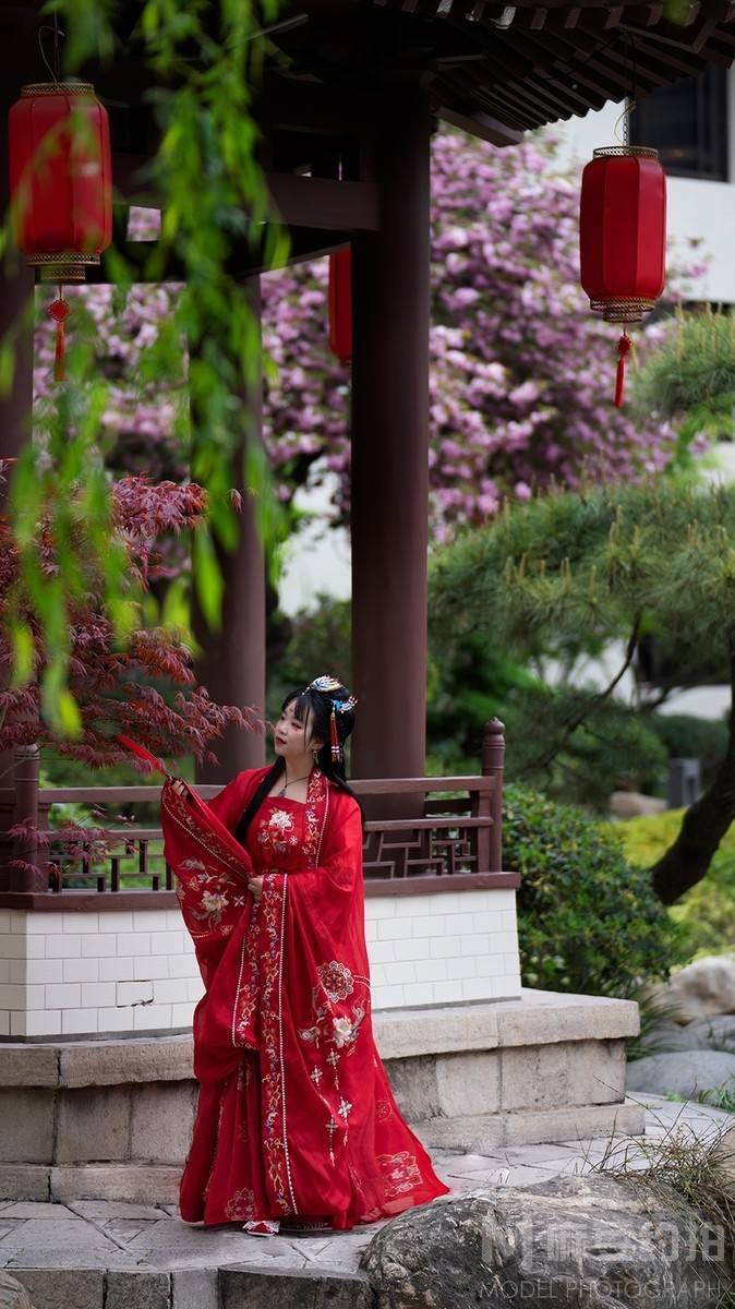 汉服模特