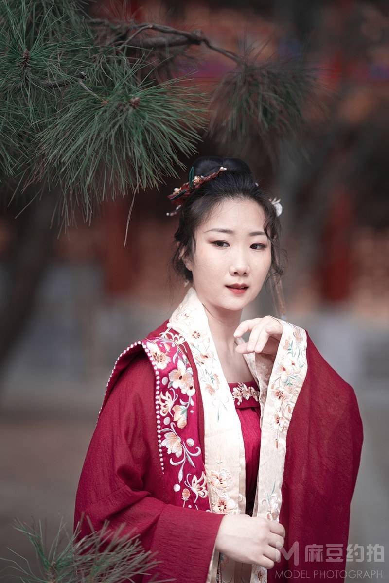 汉服模特