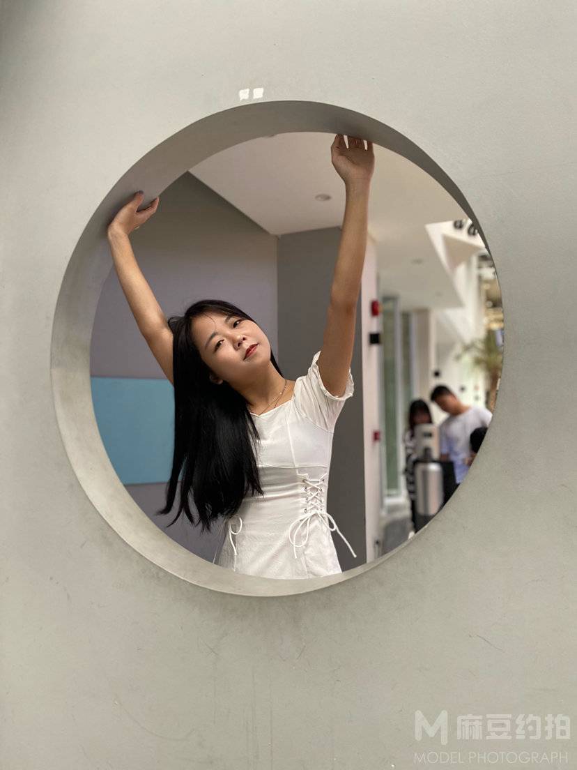 清新模特
