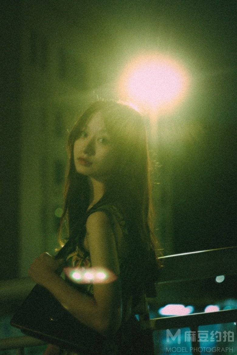 夜景模特