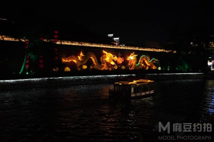 夜景模特