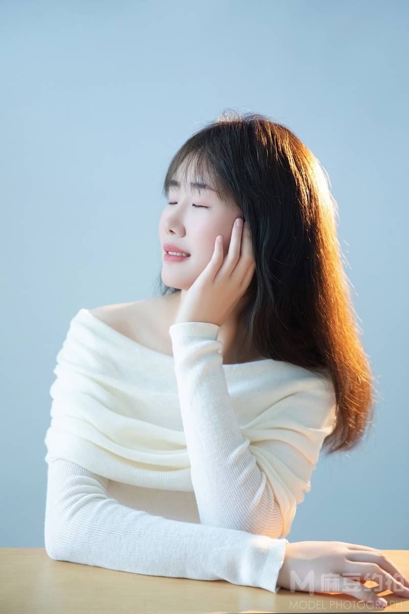 宝丽来模特