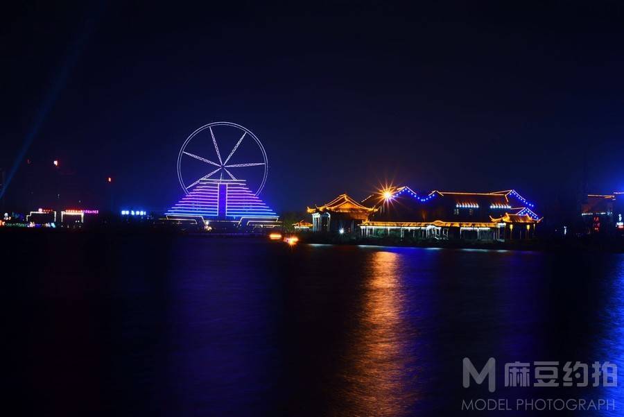 夜景模特