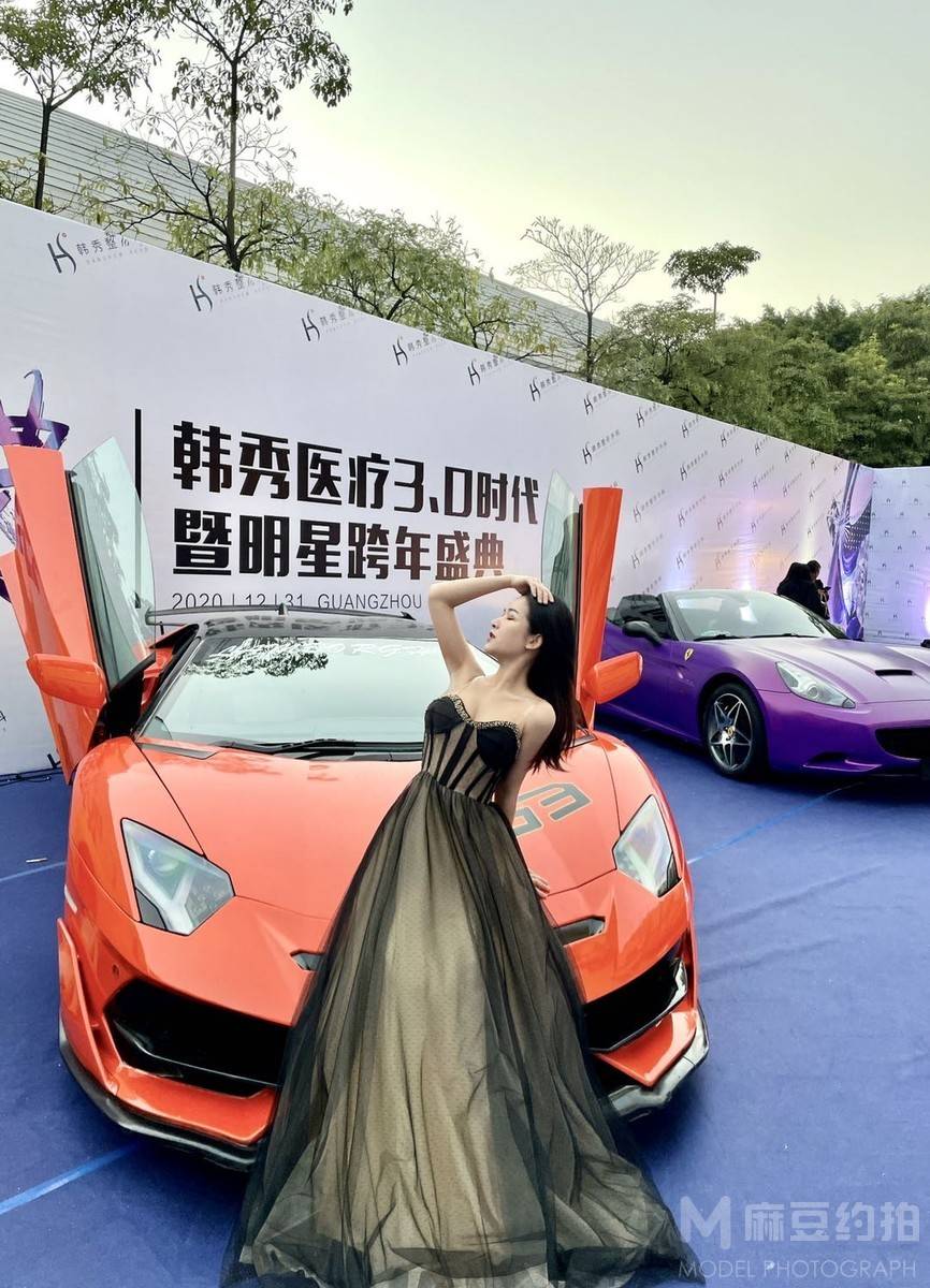 民国模特