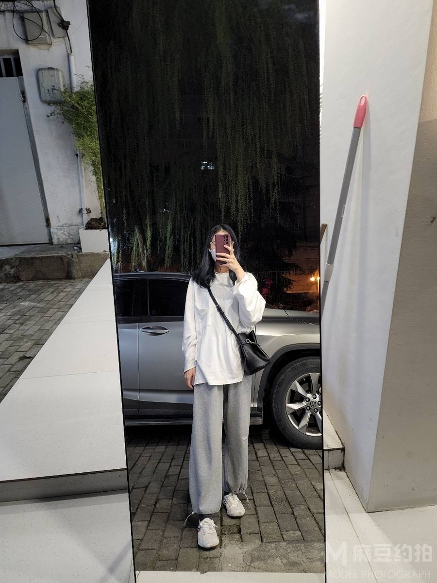 纪实模特