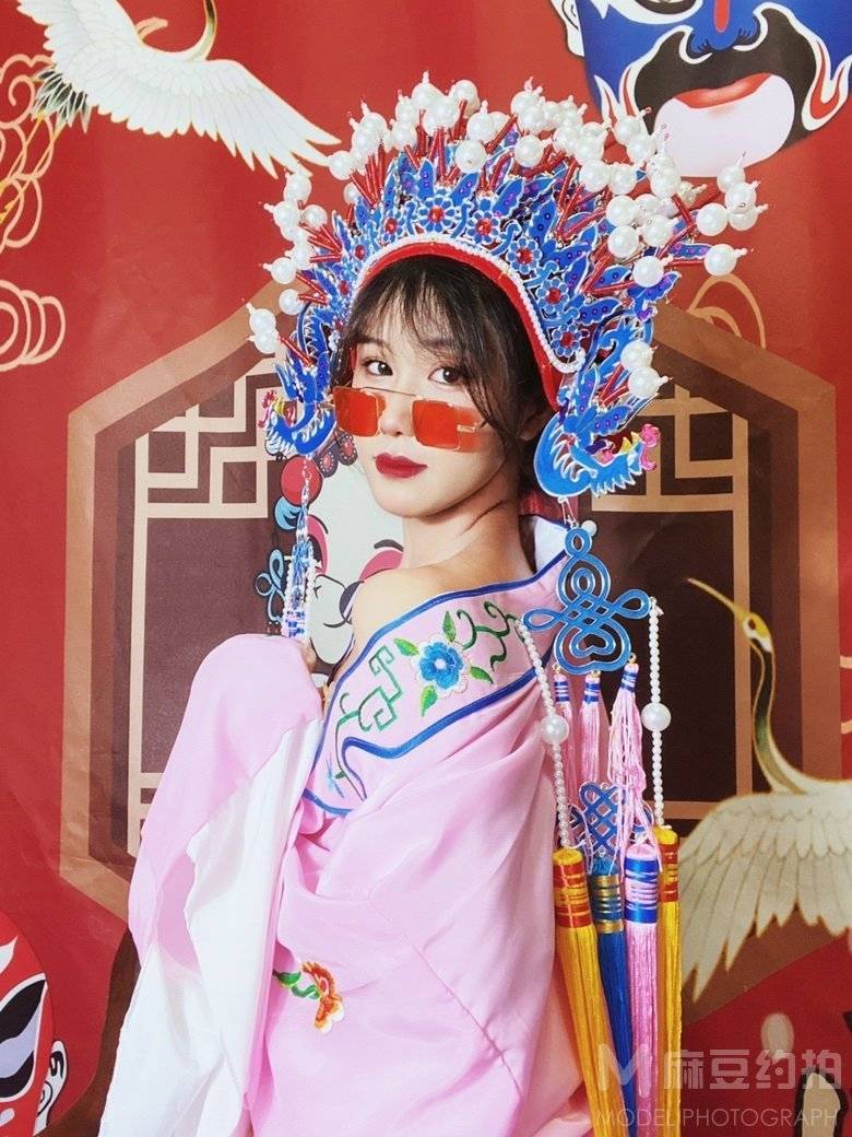 妆容模特
