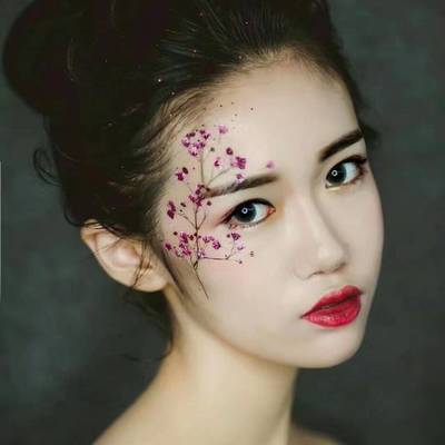 妆容模特
