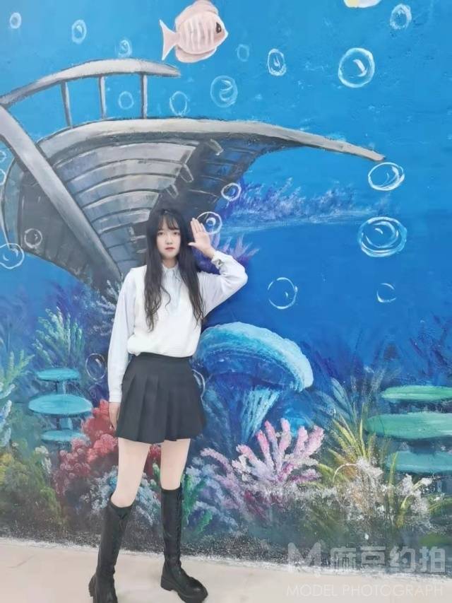 校园模特